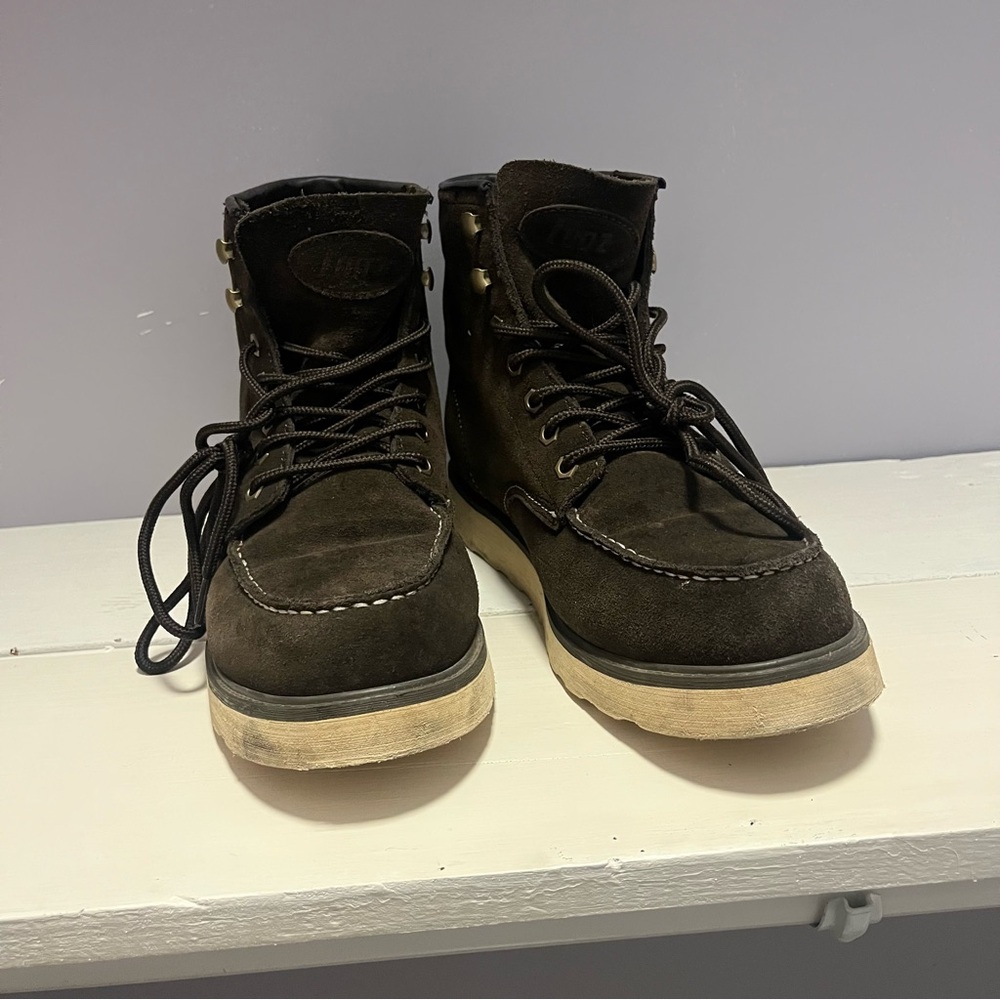 Brown and cream thinsulate Lugz boots